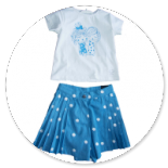  TSHIRT BIANCA CON BIMBE E GONNA PANTALONE IN JEANS 