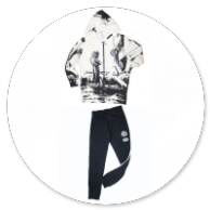 COMPLETO CARDIGAN IN FELPA BIANCO FANTASIA E PANTALONE NERO CON BANDE BIANCHE