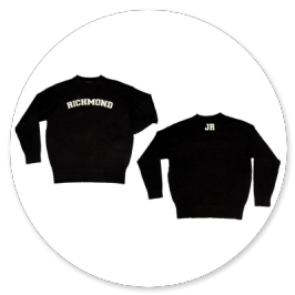 MAGLIA NERA CON SCRITTA BIANCA DAVANTI E LOGO DIETRO 
